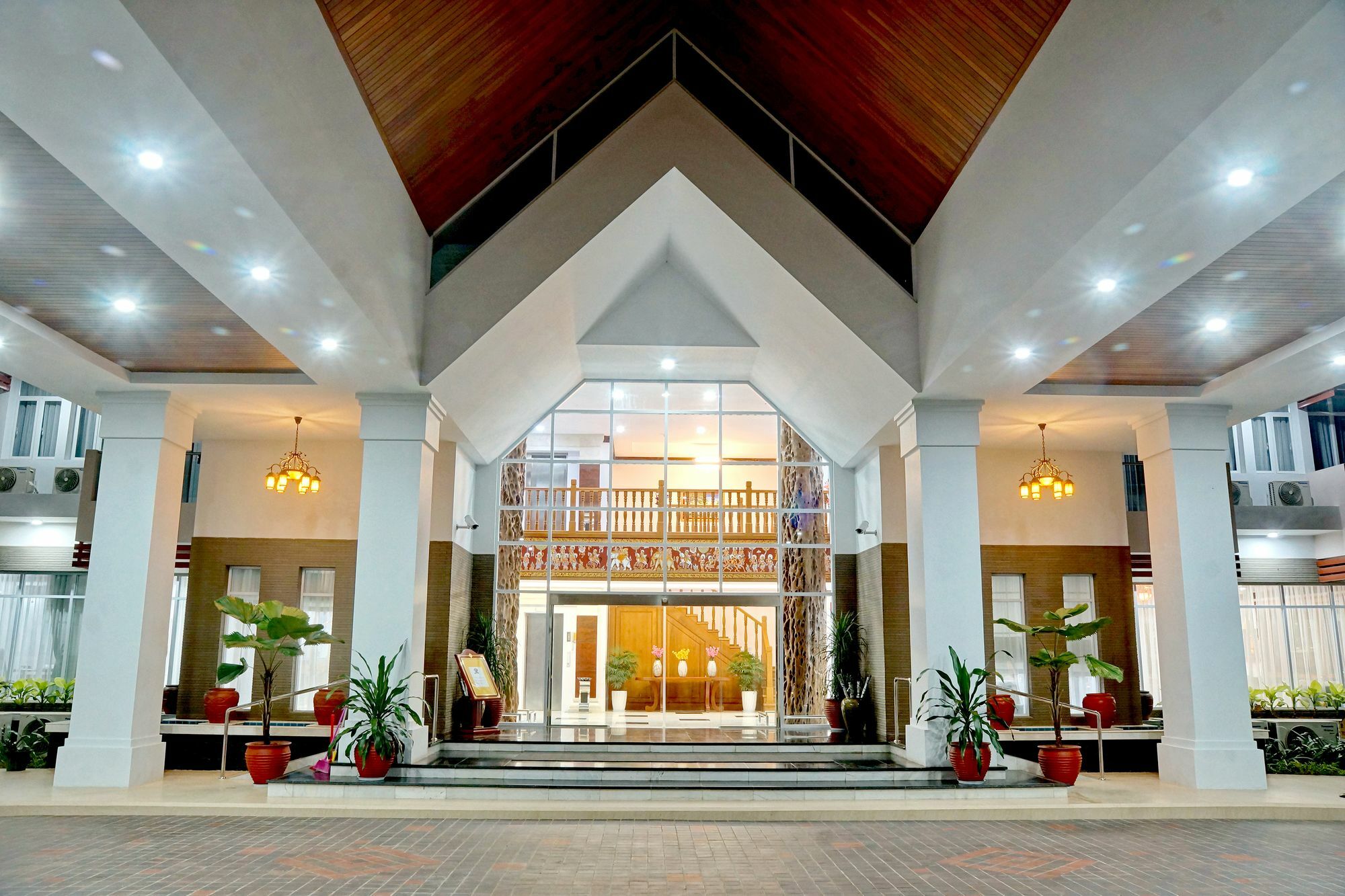 The Regency Hotel Bagan Exterior foto